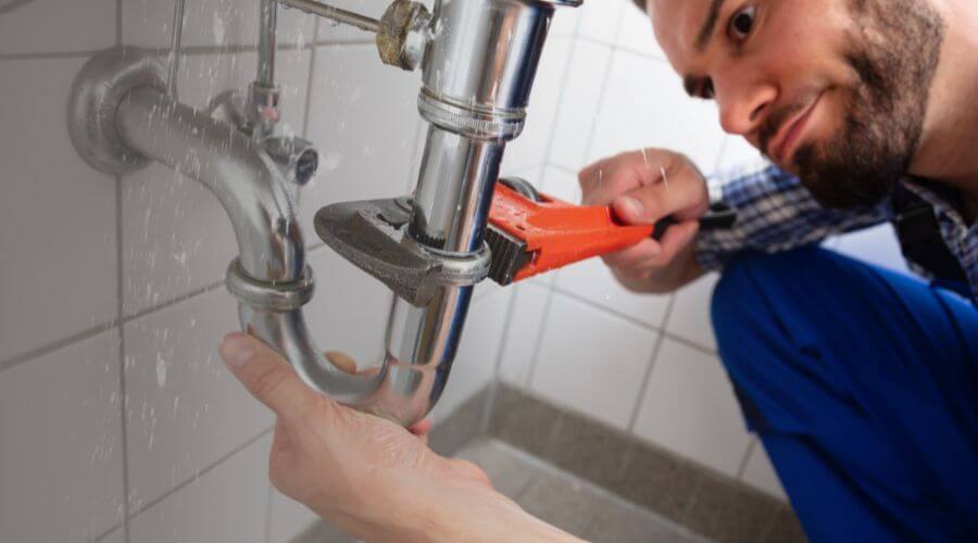 Professional same day plumber services in Golden City, MO